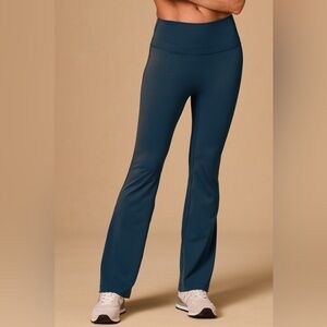 Alala Dark green seamless Flared Yoga Leggins Pants